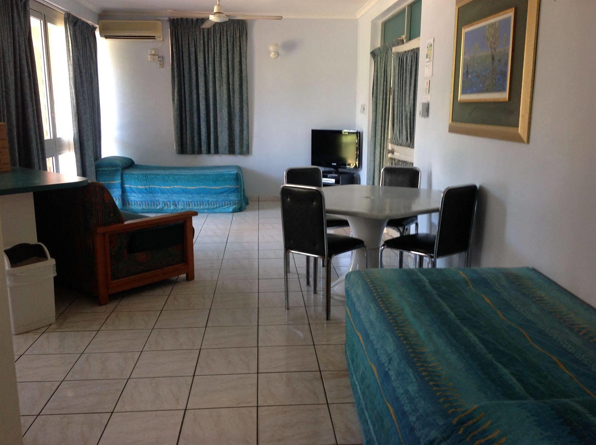 Palms Motel Darwin Bagian luar foto