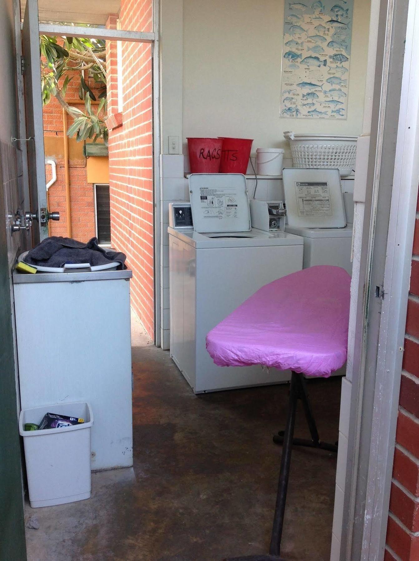 Palms Motel Darwin Bagian luar foto